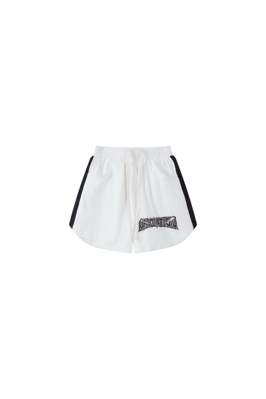 Clean Cut Shorts – White (W)