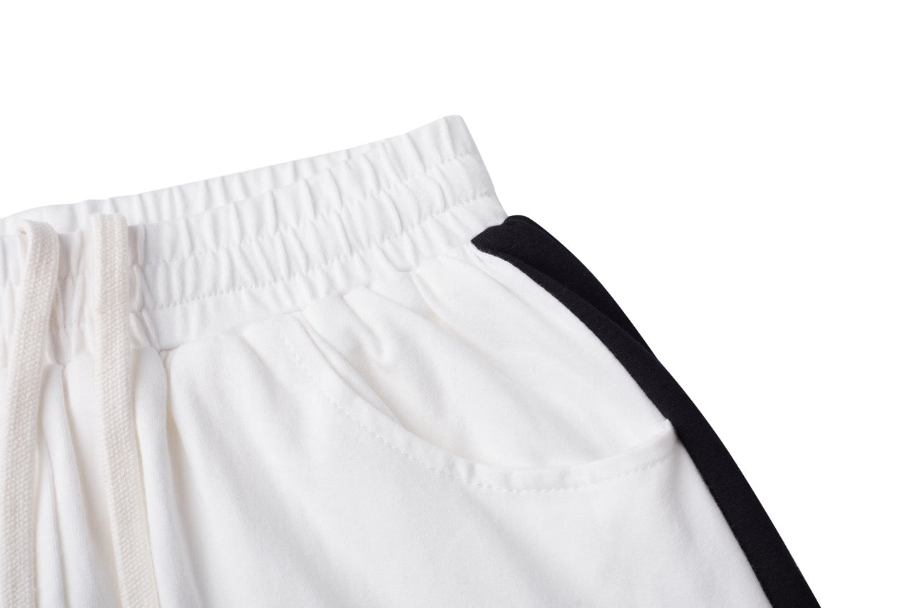 Clean Cut Shorts – White (W)